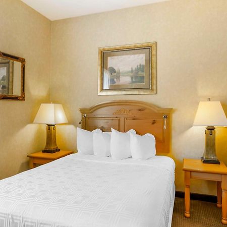 Best Western Plus Revere Inn & Suites Paradise Exterior photo
